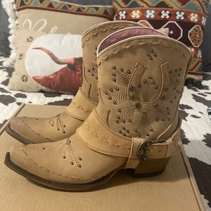 Junk Gypsy Booties! ✨